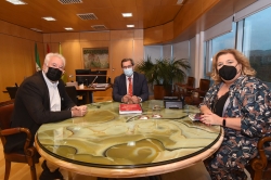 El presidente recibe al director del Festival de Música y Danza de Granada