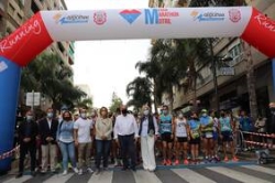 Motril vibró y se volcó con su XXXVII Media Maratón en una jornada de exaltación y emoción deportiva