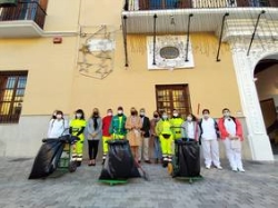 Doce nuevos trabajadores refuerzan el servicio de limpieza de Motril