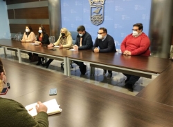 La Alcaldesa de Almuñécar insta a Benavides a que denuncie en el juzgado si tiene indicios de irregularidades o corrupción en la adjudicación de las o