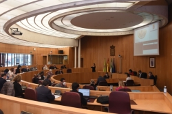 Entrena solicita sendas reuniones con el Gobierno central y la Junta para abordar las demandas de la provincia
