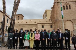 Motril iza la bandera de Andalucía hasta lo más alto del mástil de su historia pasada, presente y futura