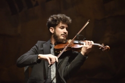 Diputación felicita al violinista granadino Ángel Bocanegra por su premio en el Festival de Cante de las Minas de la Unión
