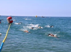 La XXII Travesía a Nado de la Bahía de La Herradura se celebrará el domingo 4 de septiembre