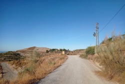 Motril aprueba un plan para la mejora del camino de la cota 200 a su paso por el pago Cortijo Galindo