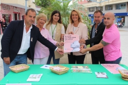Motril vuelve a mostrar su corazón solidario en el día Mundial Contra el Cáncer de Mama