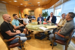 El presidente reconoce a los deportistas de élite de la provincia por sus resultados esta temporada