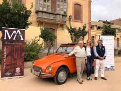 La Fábrica del Pilar de Motril, el escenario perfecto para la XX Concentración de Coches Románticos