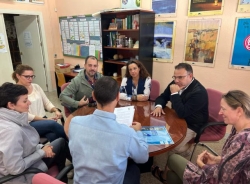 El Alcalde de Almuñécar se compromete a crear una partida de 20.000 euros para los colegios sexitanos de Primaria