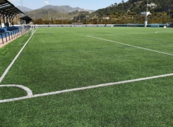 El AMD de Almuñécar realiza mejoras en las gradas campo de fútbol Río Verde