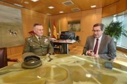 Visita del nuevo jefe del MADOC a la Diputación de Granada