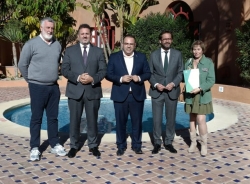 La Junta hace entrega de tres resoluciones para la realización de actividades náuticas en Almuñécar y La Herradura
