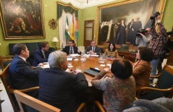 El Pacto por Granada acuerda una apuesta clara por la creación de empleo, la mejora de las frecuencias ferroviarias y entrar en el eje ferroviario an