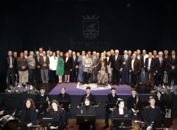 Almuñécar rinde homenaje a una treintena de cofrades sexitanos por su dedicación, entrega y pasión por la Semana Santa