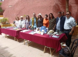 Los autores locales protagonizaron la I Feria Sexitana del Libro celebrada en la plaza de Marruecos