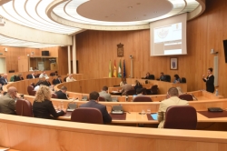 Diputación aprueba destinar 11 millones para inversiones extraordinarias en los municipios y otros 4, para ayudas de urgencia social