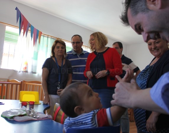 La alcaldesa y su equipo de Gobierno mantienen un encuentro con la presidenta de la ELA de Carchuna-Calahonda