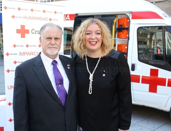 El ‘Día de la Banderita’ de Cruz Roja llena Motril de solidaridad