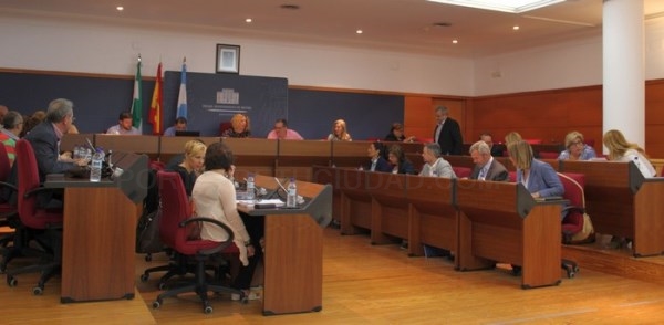 El Pleno rechaza la modificación reguladora de varios impuestos y tasas municipales