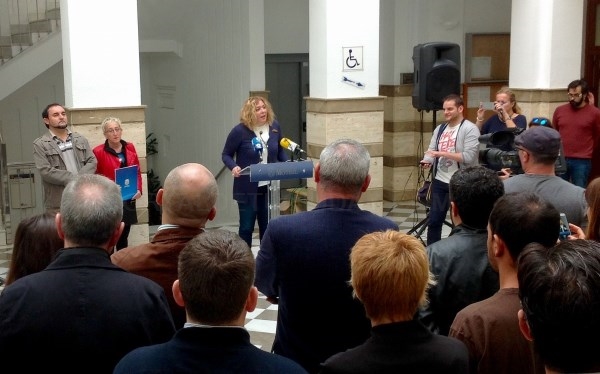 Motril muestra su solidaridad con las víctimas de los atentados