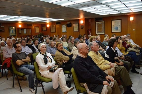 Almuñécar se interesa por la Ciencia