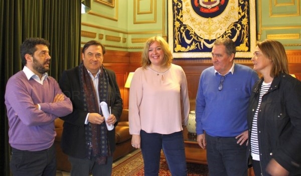 El Ayuntamiento, junto a colectivos sociales y económicos de Motril, exige al Gobierno central inspectores
