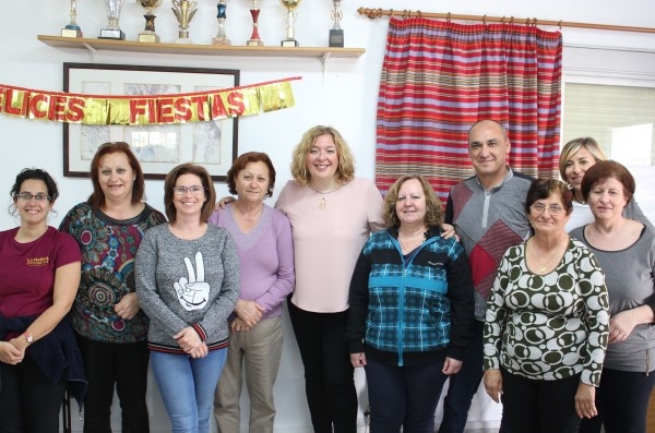 La alcaldesa visita los Talleres de Adultos de Varadero y Santa Adela
