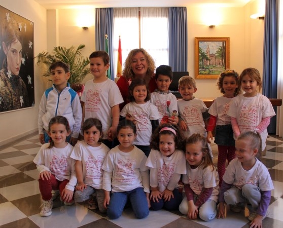 El Ayuntamiento de Motril abre sus puertas a los escolares con motivo de la XXXV edición de la Feria del Libro