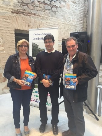 El cuadernillo ‘Acantilados y Fondos Marinos de Calahonda-Castell de Ferro’ da a conocer el tesoro de valor incalculable que se esconde en las aguas