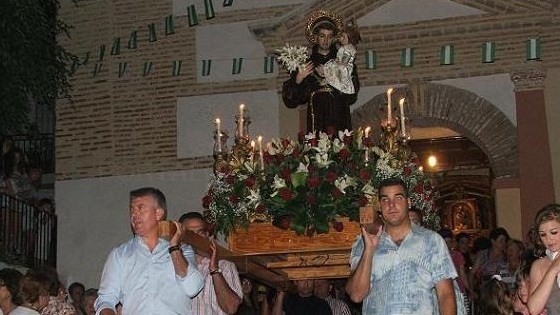 Lobres comienza sus fiestas de San Antonio con la elección de la corte de honor