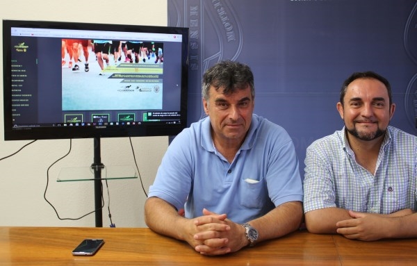 El área de Deportes presenta la nueva página web de la XXXIII edición de la Media Marathon Ciudad de Motril