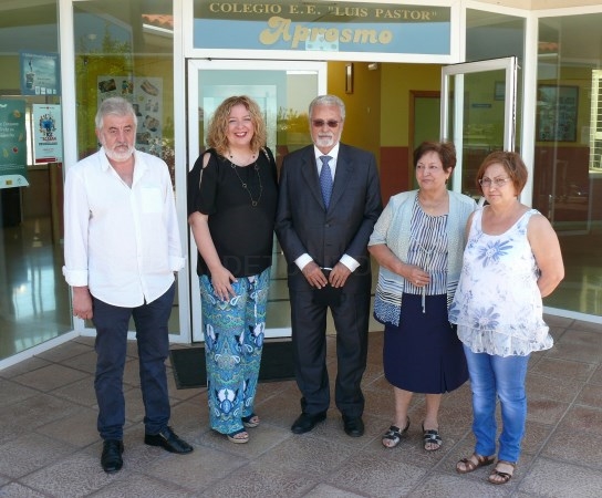 El Defensor del Pueblo Andaluz visita el Colegio de Educación especial Luis Pastor