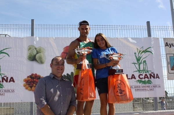 El I Cross escolar Villa de Salobreña se estrena con éxito con la participación de 600 atletas de todas las categorías