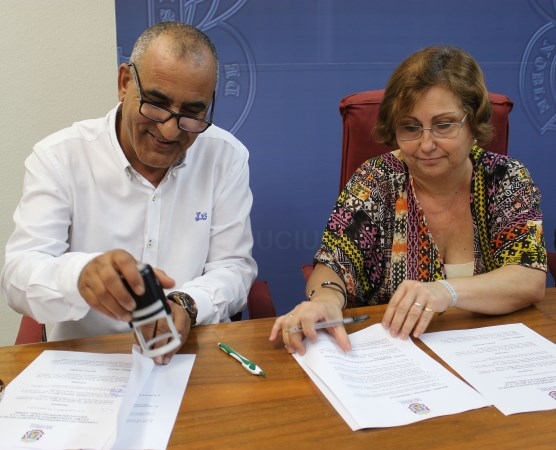 La Asociación Intercultural DARNA impartirá clases gratuitas de español y árabe gracias al acuerdo de colaboración con el Ayuntamiento de Motril