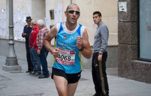 EL CLUB ATLETISMO ALMUÑÉCAR EN LA XI PRUEBA “LA HISPANIDAD” DE SANTA FE