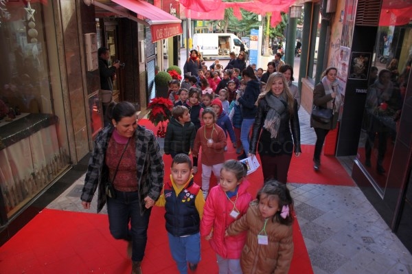 Los escolares de Motril disfrutan de las calles del centro dentro del programa ‘La Ciudad de los Niños’