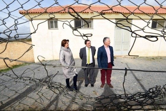 Diputación destina más de 46.000 euros para pavimentar la calle Alhambra de Cortes y Graena