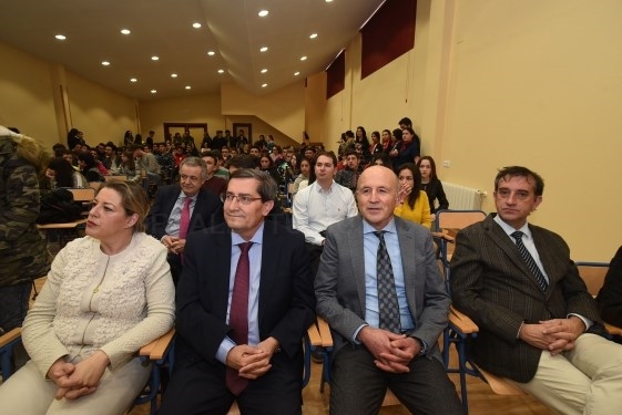 Diputación colabora en la construcción de un nuevo espacio sociocultural en Guadix