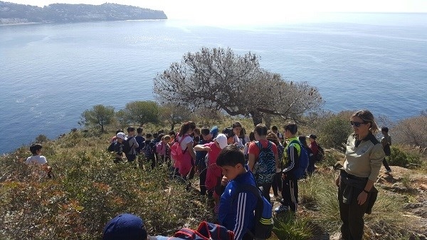 Medio centenar de alumnos del CEIP Virgen de Antigua conocieron el Paraje Natural de Cerro Gordo.