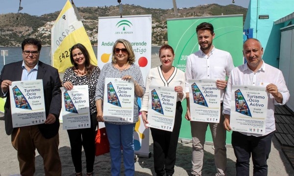 Junta, ayuntamientos y empresas de la Costa se alían para  'seducir' al turista con nuevas experiencias más allá del verano