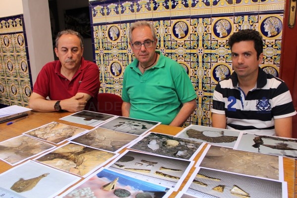 El Grupo de Actividades Espeleológicas de Motril halla piezas de oro y cerámica en las cuevas del sur de Granada