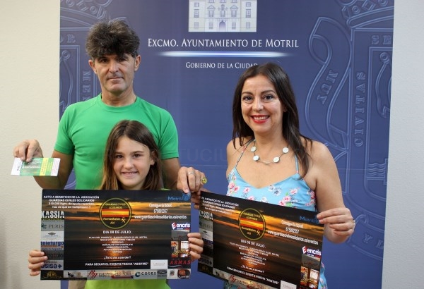 La asociación Guardias Civiles Solidarios organiza una jornada solidaria en la playa de Poniente el próximo sábado