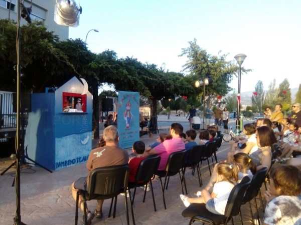 TEATRO INFANTIL “LA CASA ENCANTADA”