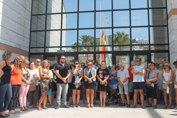 SALOBREÑA CONDENA EL ATENTADO DE BARCELONA
