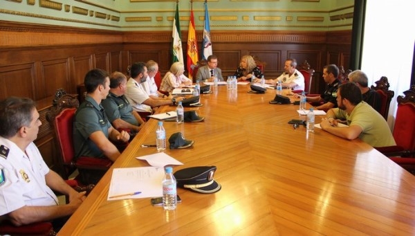 La Junta Local de Seguridad se reúne para potenciar la colaboración institucional y la coordinación de los Cuerpos y Fuerzas de Seguridad