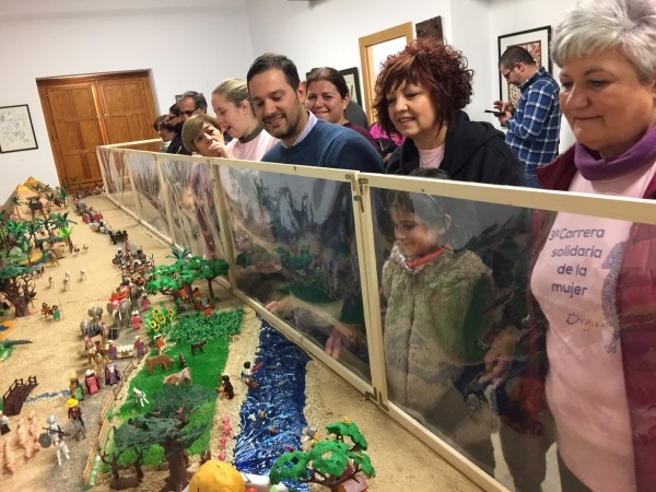 Un enorme Belén de 30.000 piezas de PlayMobil se convierte en uno de los principales atractivos navideños en Órgiva