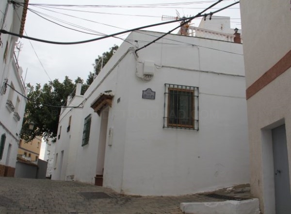 Almuñécar lleva a cabo la rehabilitación de las calles San Joaquín y San Pedro