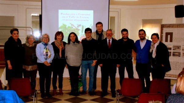 El Valle de Lecrín reúne en un libro 13 estudios sobre el sector alimentario