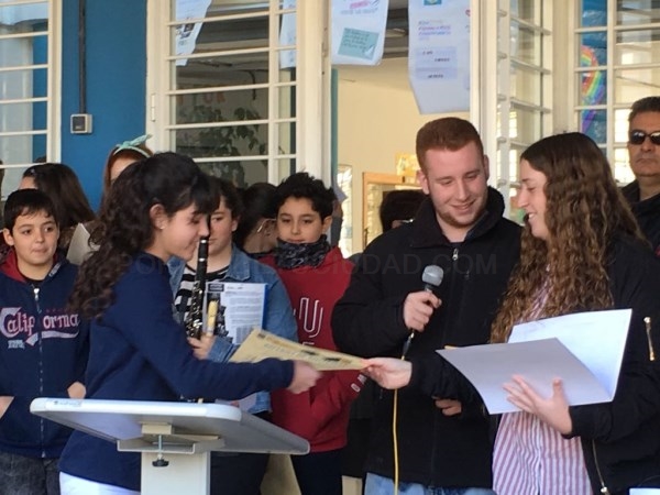 Casi un millar de alumnos se benefician de los cursos impartidos por la asociación juvenil “Phoenix”