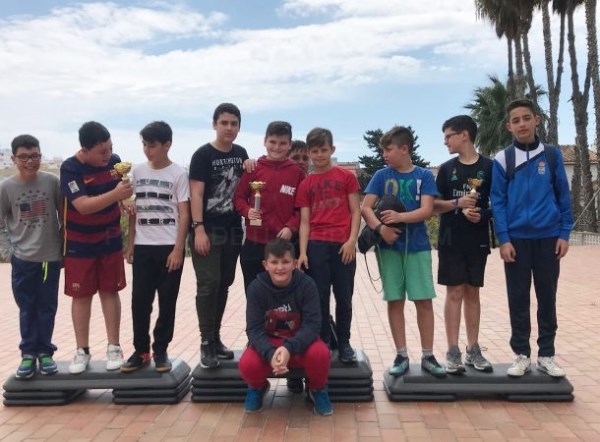 Los chicos del Colegio San Miguel, campeones de las II Jornadas de Natación Escolar de Almuñécar